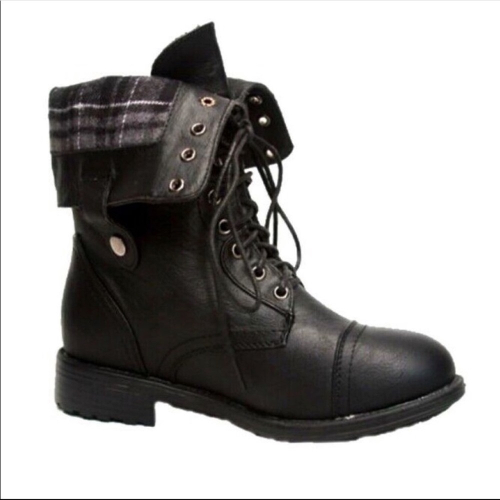 New Combat Boots Women’s 9 Mid-Calf